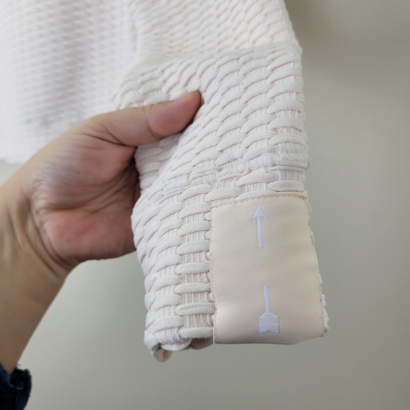 The Upside Sweater - Picture 6 of 9